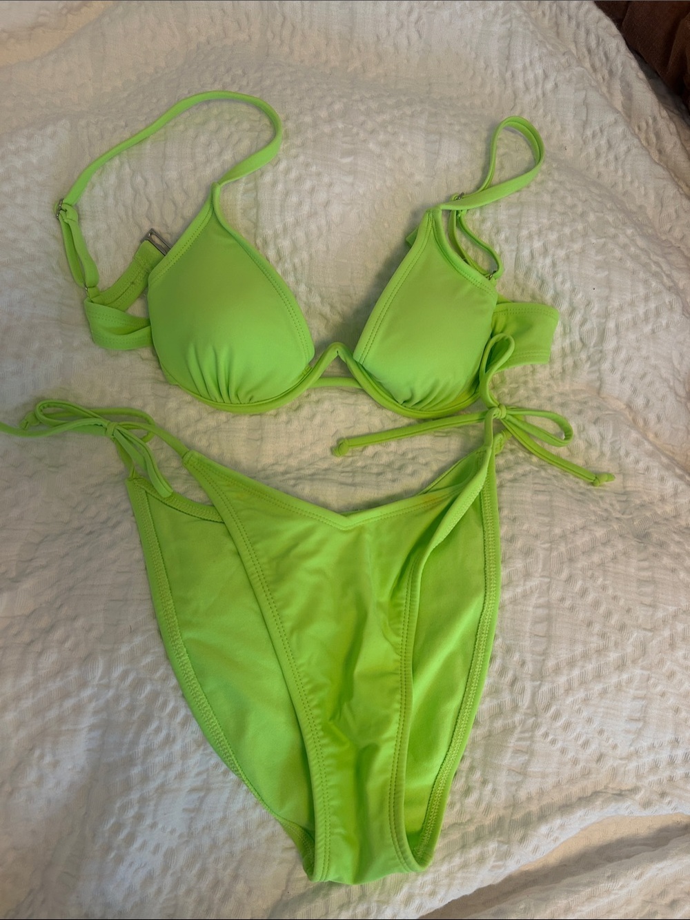 Neon Bikini with Underwire Top (S) and High-Cut Bottom (M)